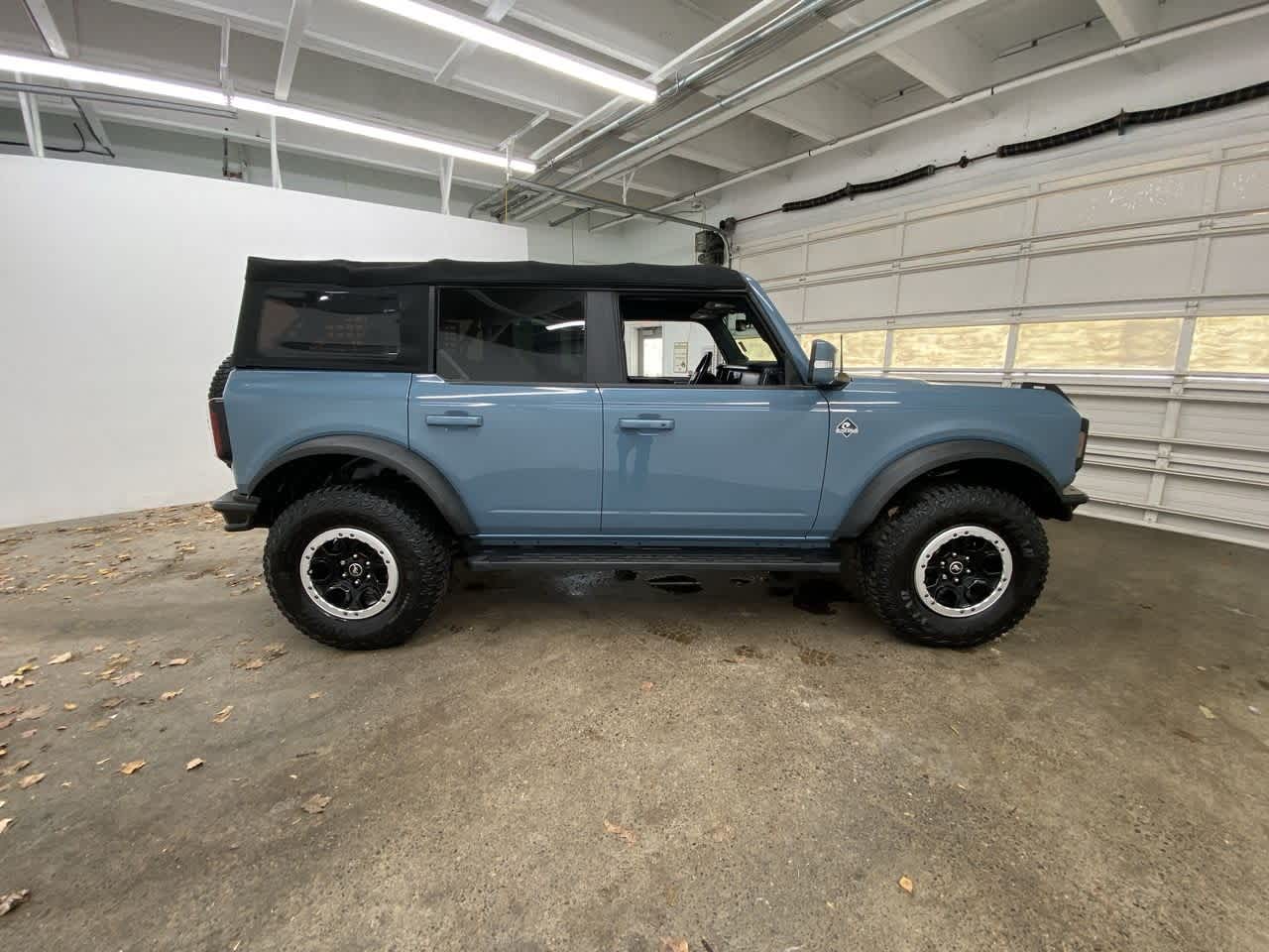 Thumbnail: 2022 Ford Bronco - 7