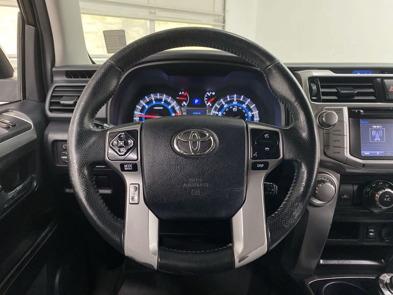 Thumbnail: 2015 Toyota 4Runner - 19