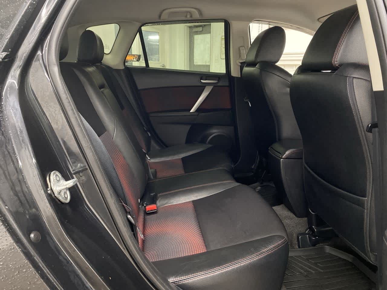 Thumbnail: 2011 Mazda Mazda3 - 17