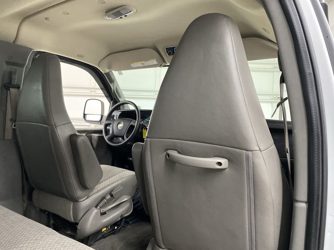 Thumbnail: 2017 Chevrolet Express - 15