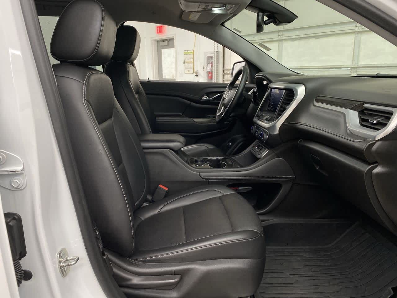 Thumbnail: 2023 GMC Acadia - 19