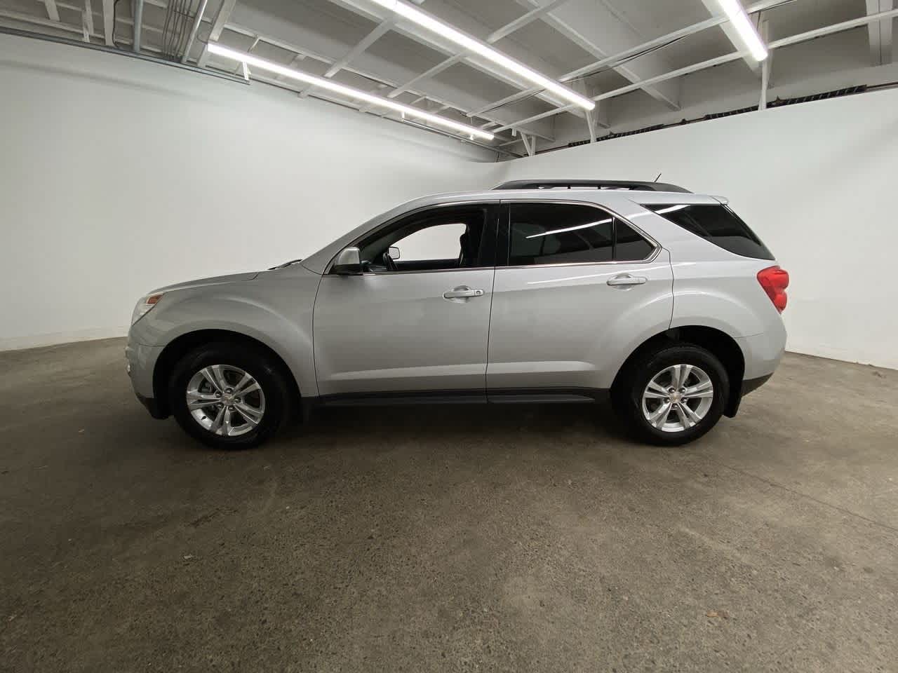 Thumbnail: 2015 Chevrolet Equinox - 3