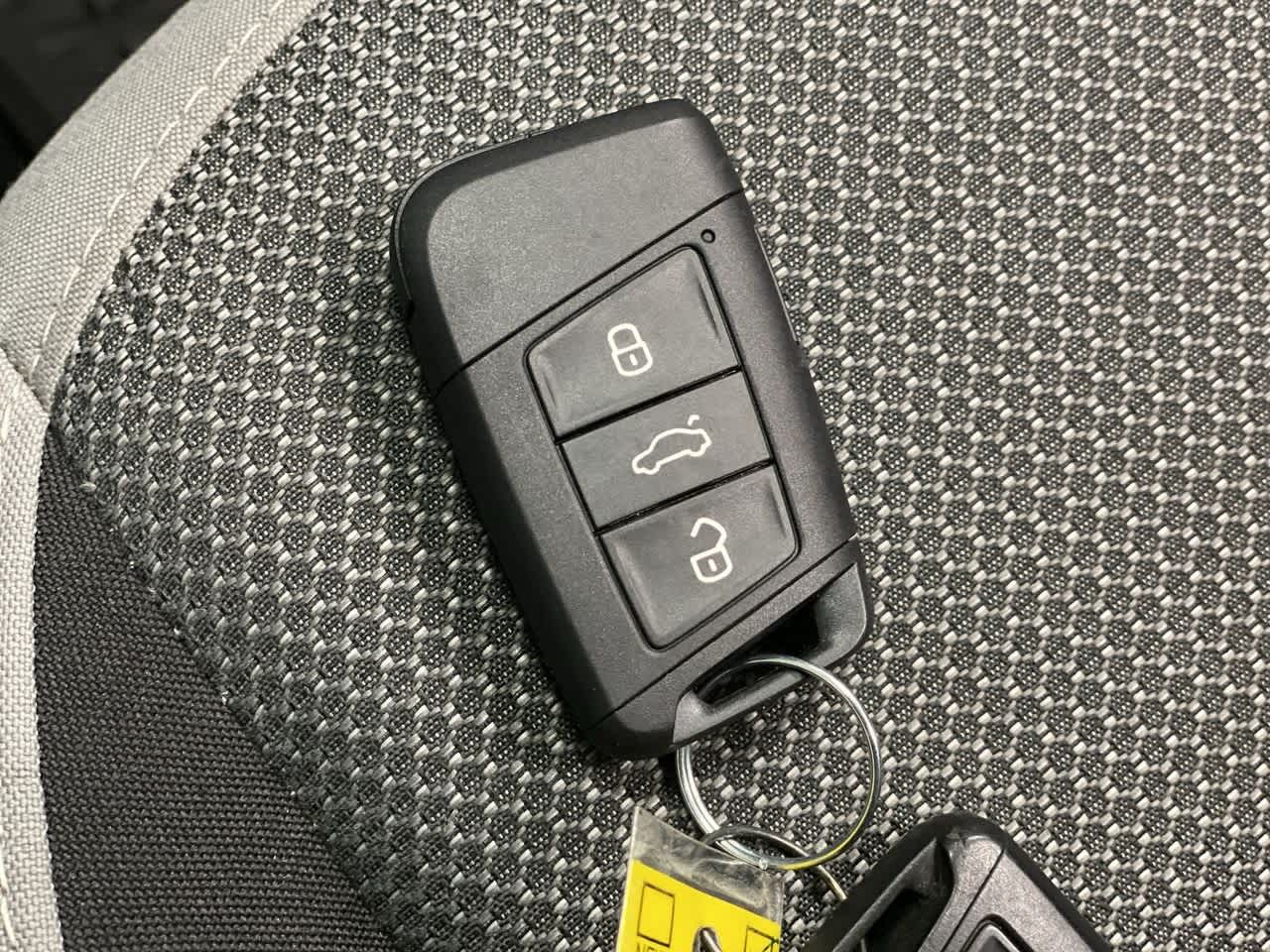 Thumbnail: 2022 Volkswagen Taos - 29