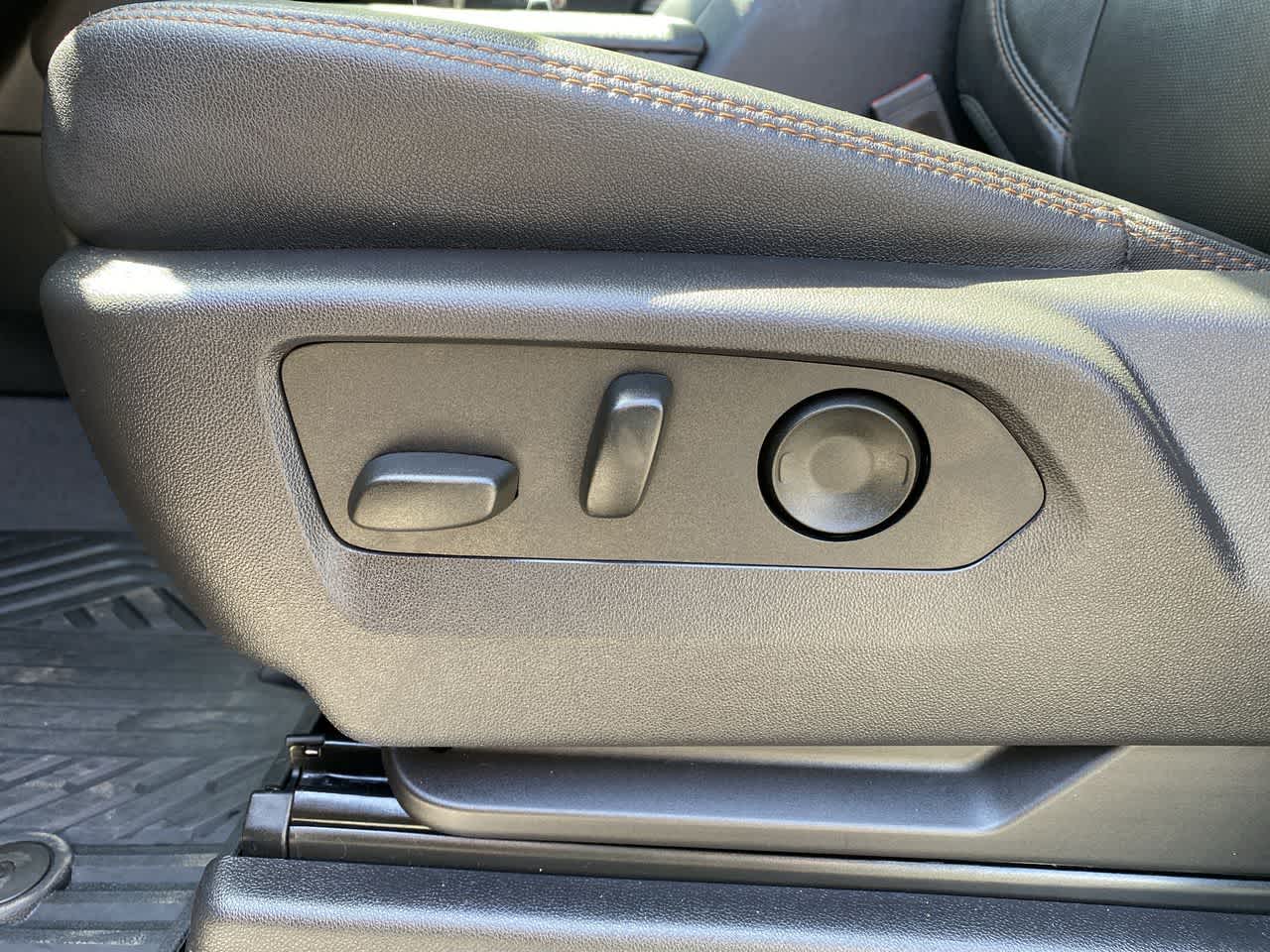 Thumbnail: 2024 GMC Sierra 1500 - 14