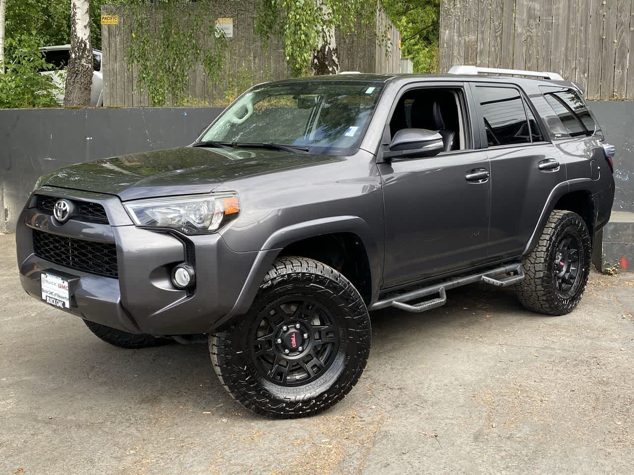 Thumbnail: 2018 Toyota 4Runner - 1