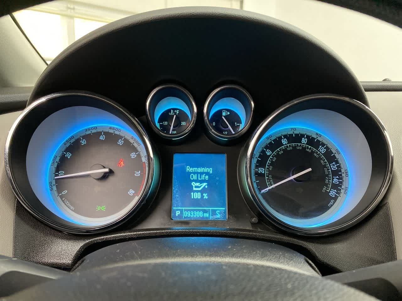 Thumbnail: 2016 Buick Verano - 28