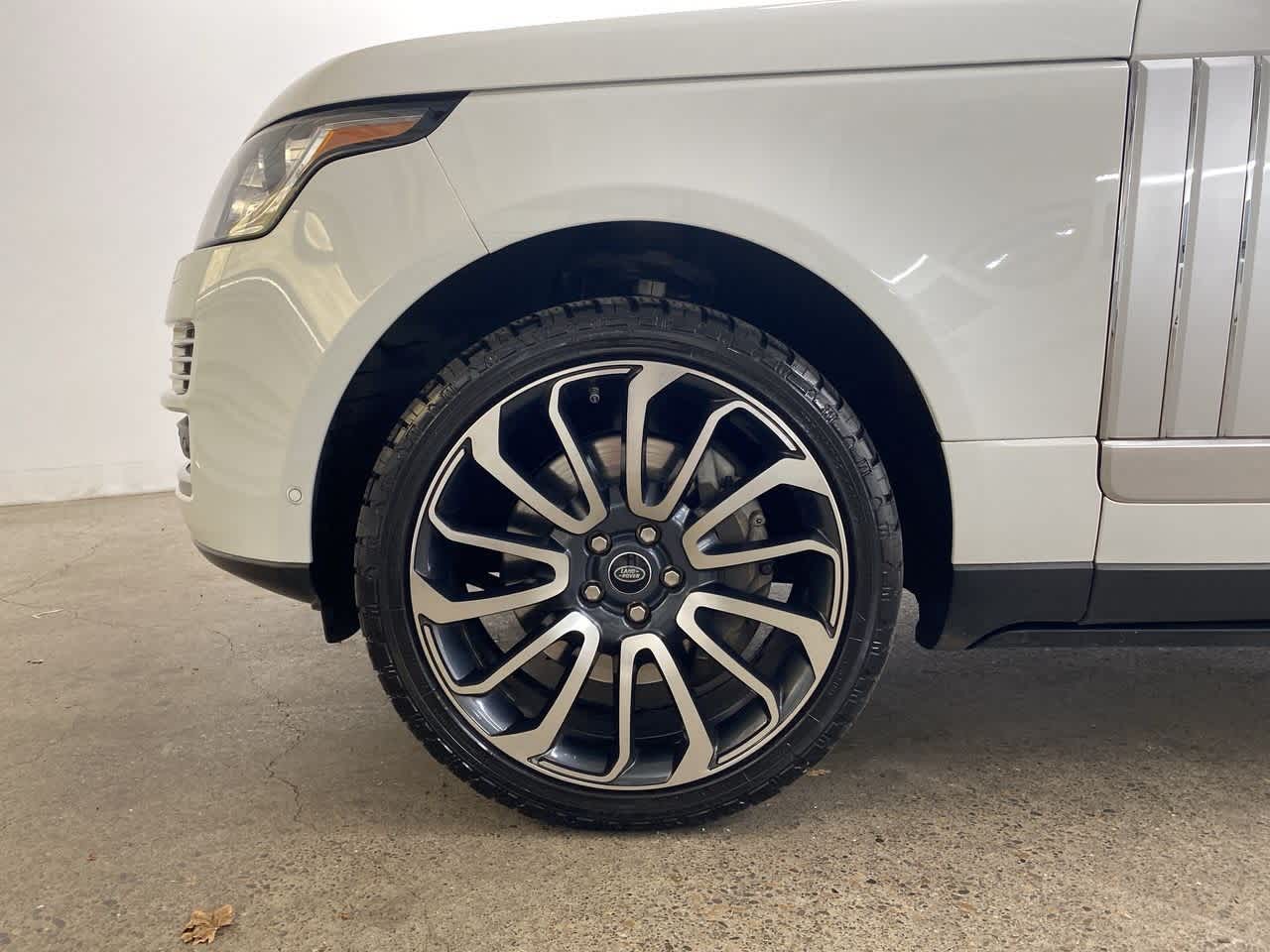 Thumbnail: 2014 Land Rover Range Rover - 12