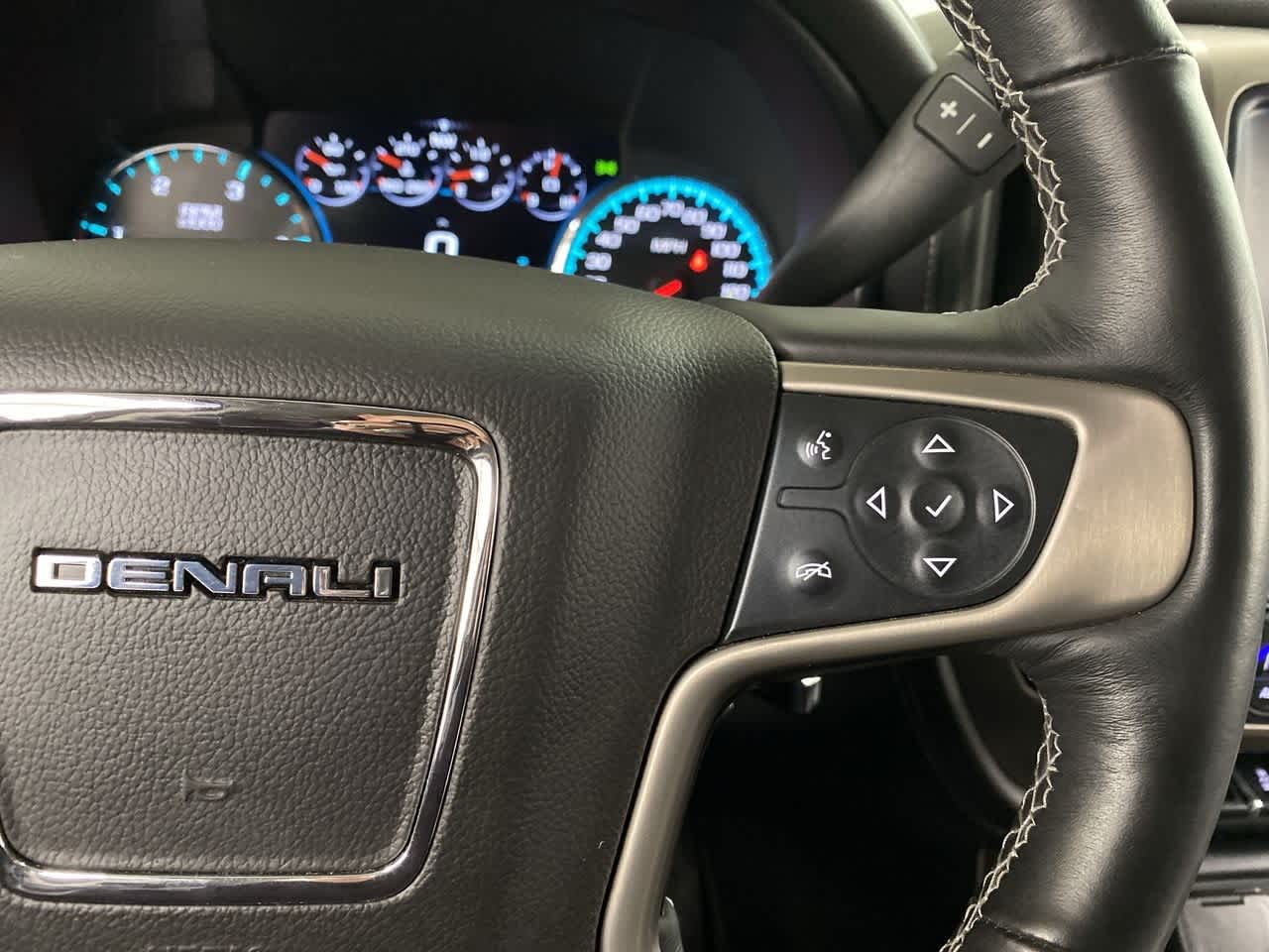 Thumbnail: 2017 GMC Sierra 2500 - 21