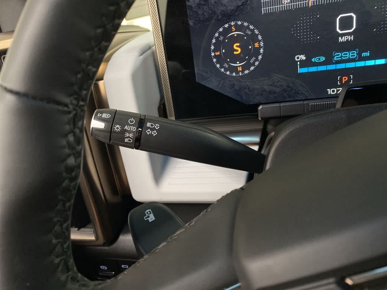 Thumbnail: 2024 GMC Hummer EV - 24