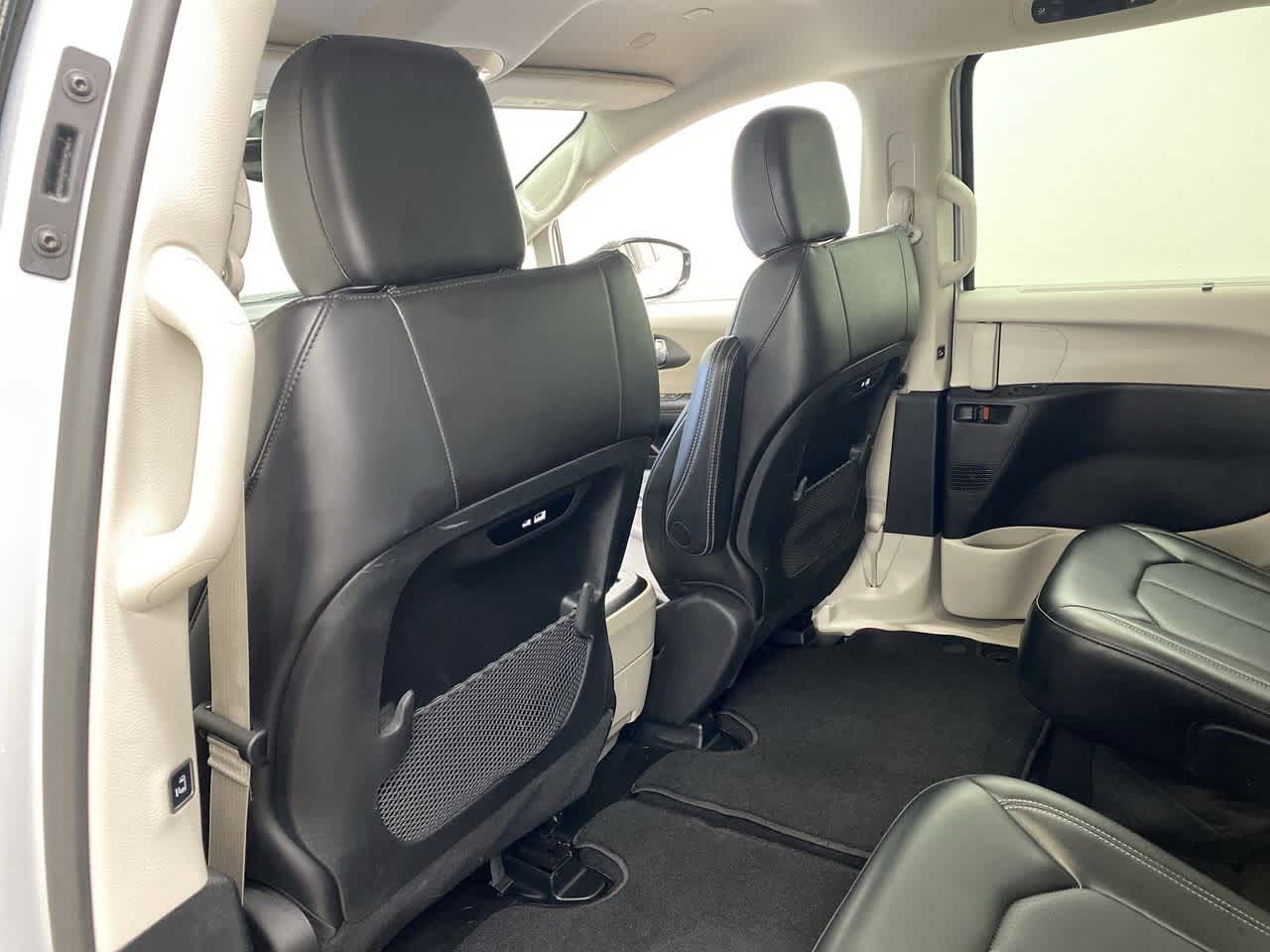 Thumbnail: 2024 Chrysler Pacifica - 14