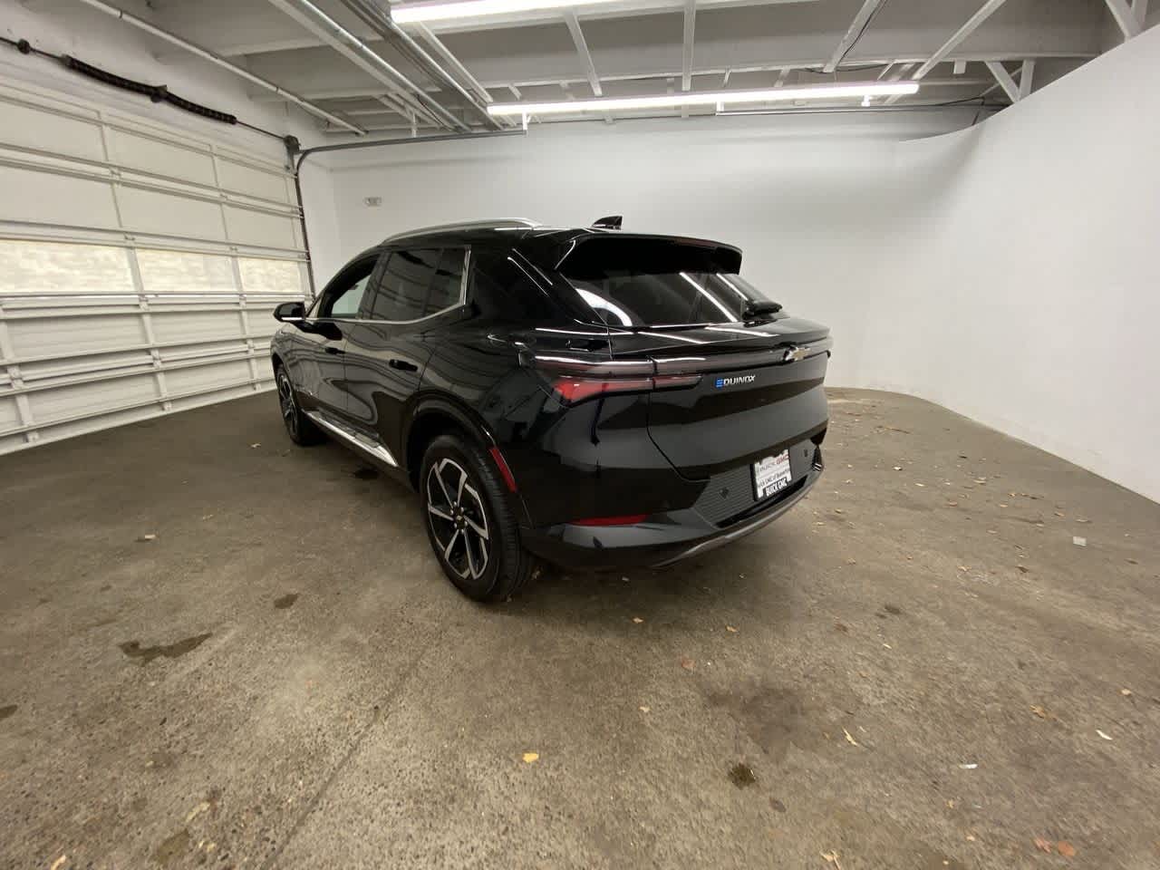 Thumbnail: 2025 Chevrolet Equinox - 4