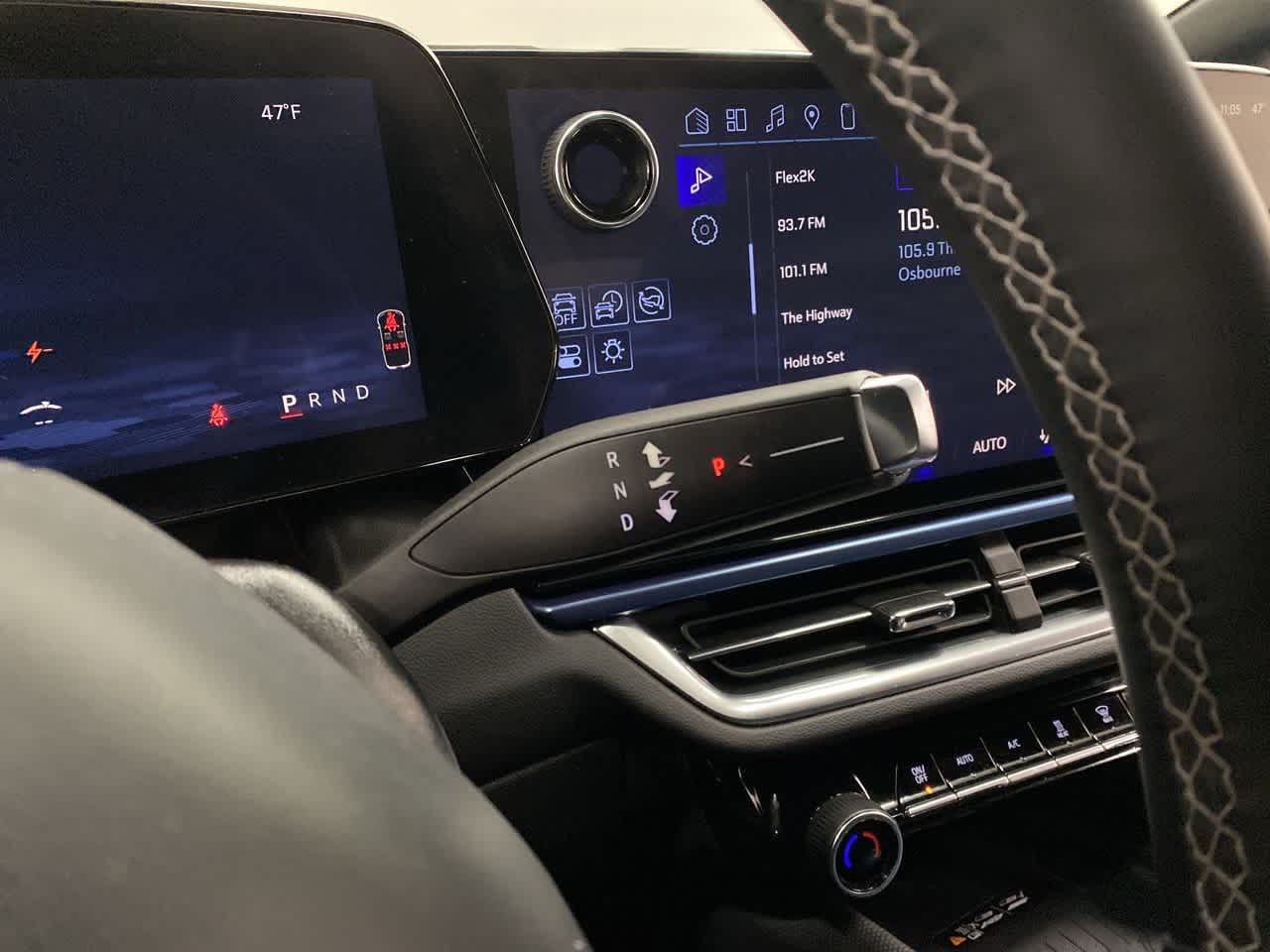 Thumbnail: 2025 Chevrolet Equinox - 25