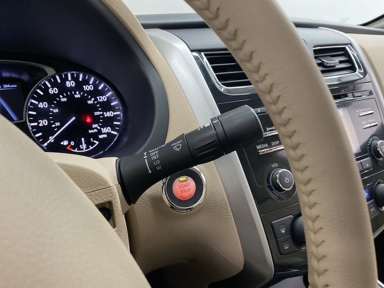 Thumbnail: 2015 Nissan Altima - 24