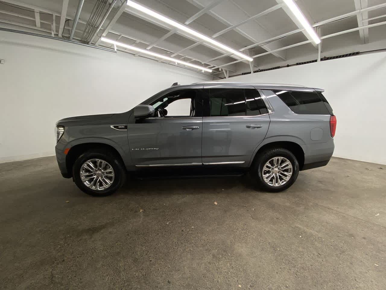 Thumbnail: 2022 GMC Yukon - 3