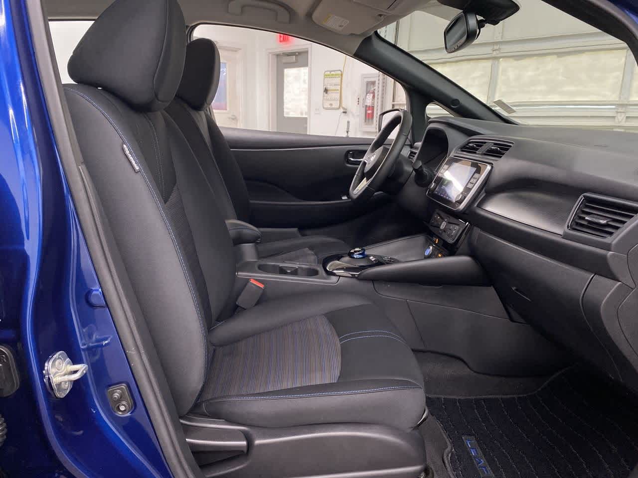 Thumbnail: 2022 Nissan Leaf - 20