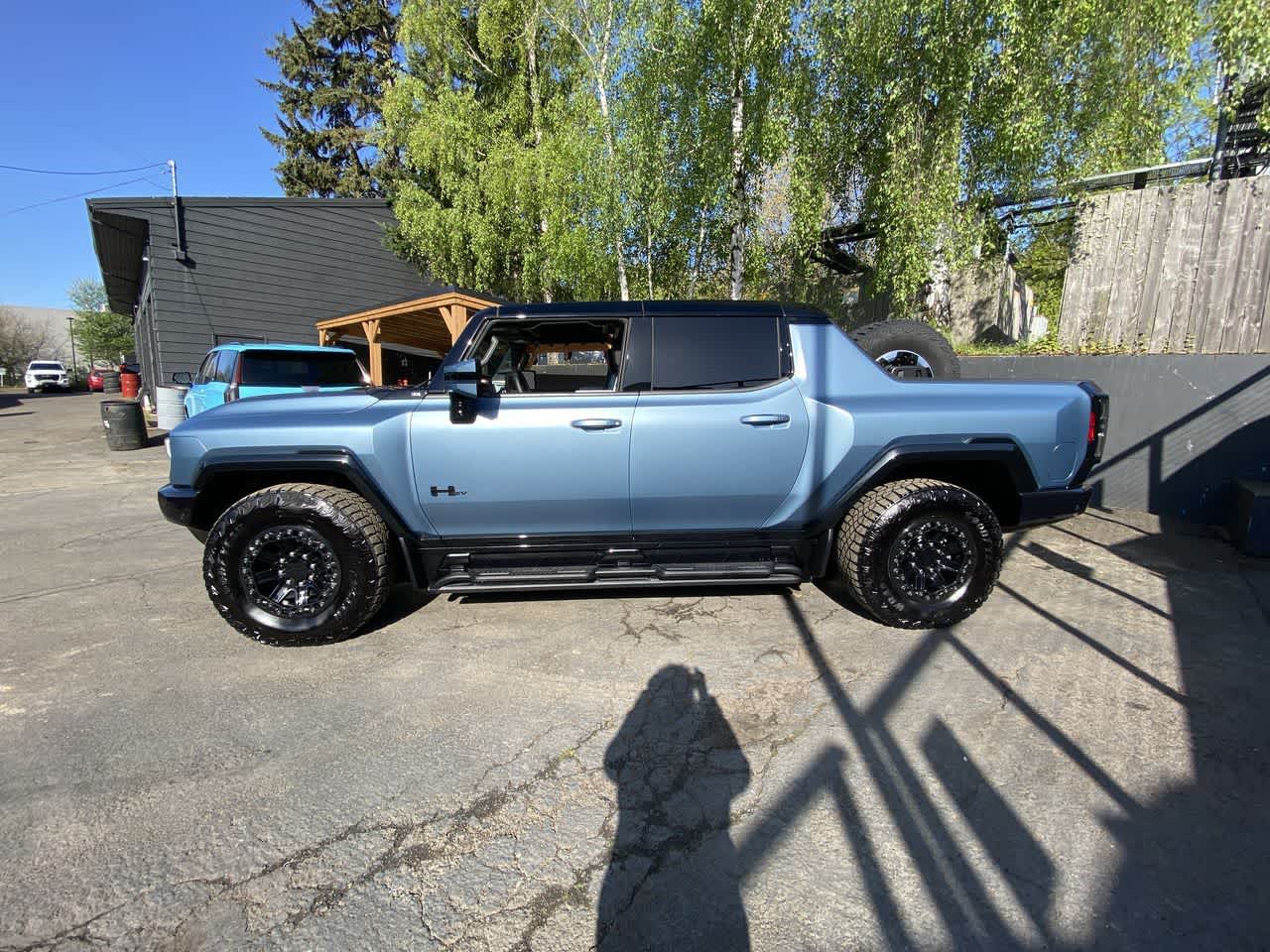 Thumbnail: 2024 GMC Hummer EV - 3