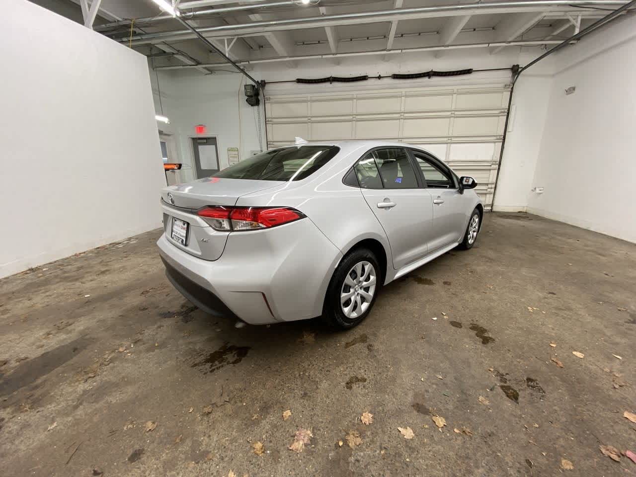 Thumbnail: 2023 Toyota Corolla - 6