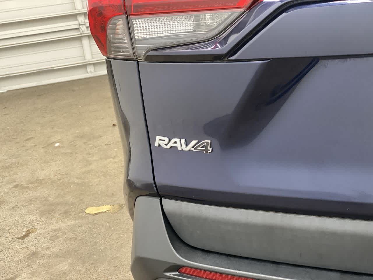 Thumbnail: 2021 Toyota RAV4 - 10