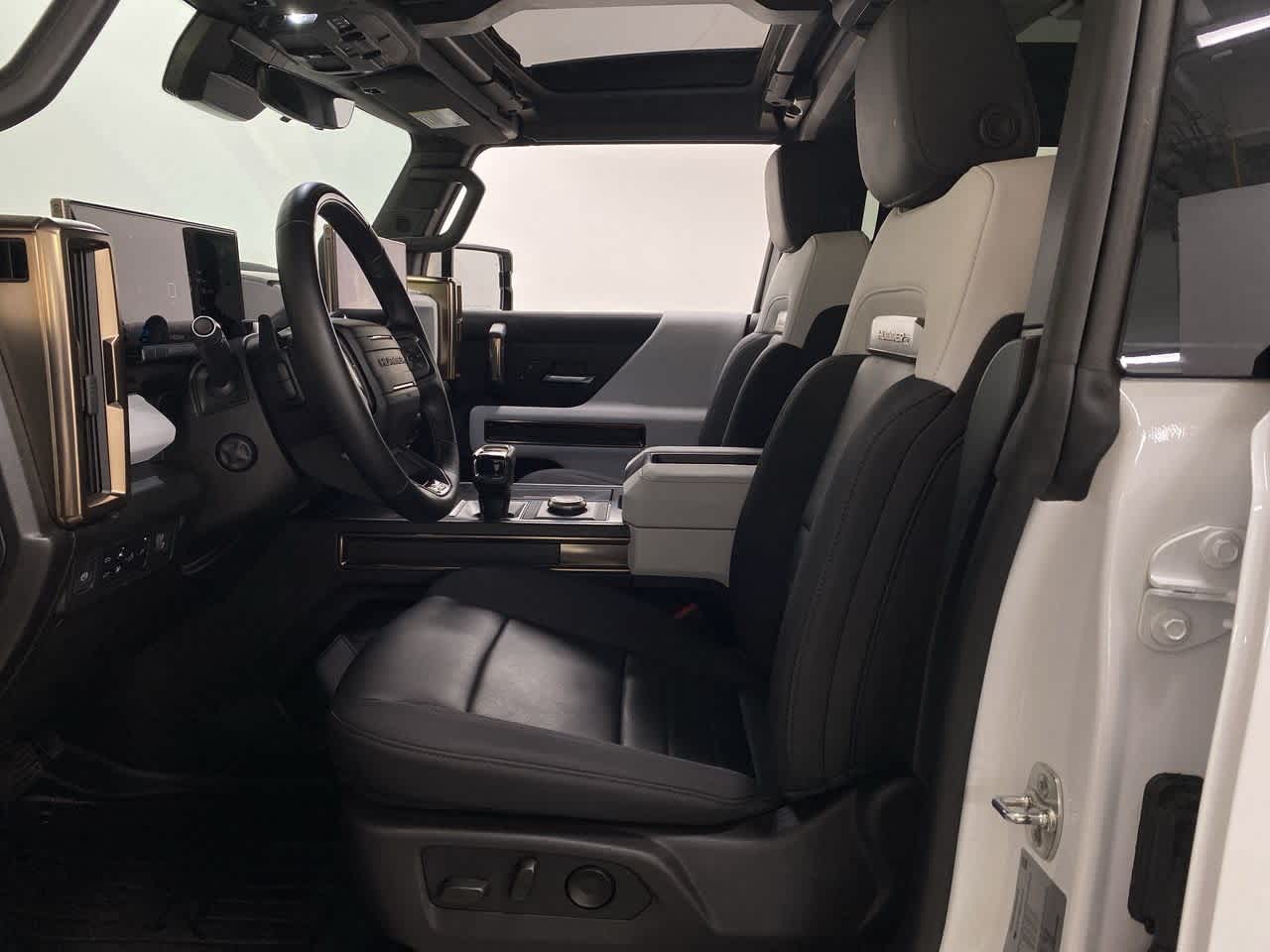 Thumbnail: 2024 GMC Hummer EV - 13