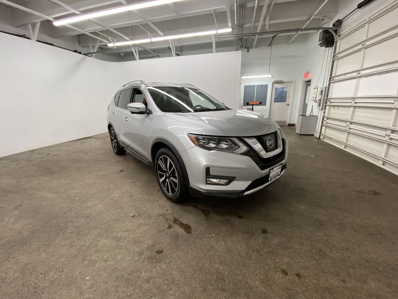 Thumbnail: 2017 Nissan Rogue - 8