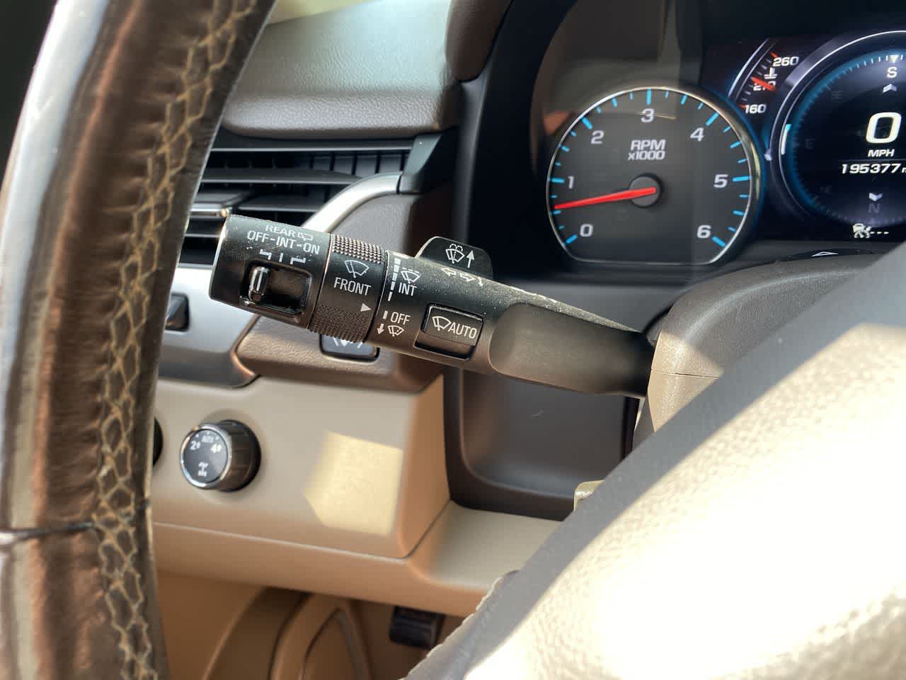 Thumbnail: 2016 Chevrolet Suburban - 23