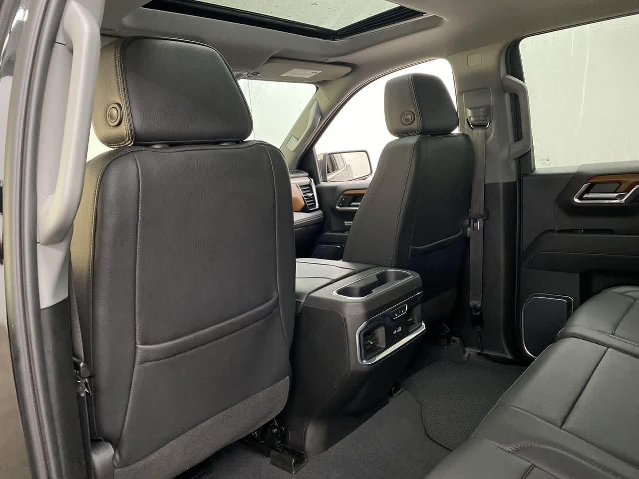 Thumbnail: 2023 GMC Sierra 1500 - 14