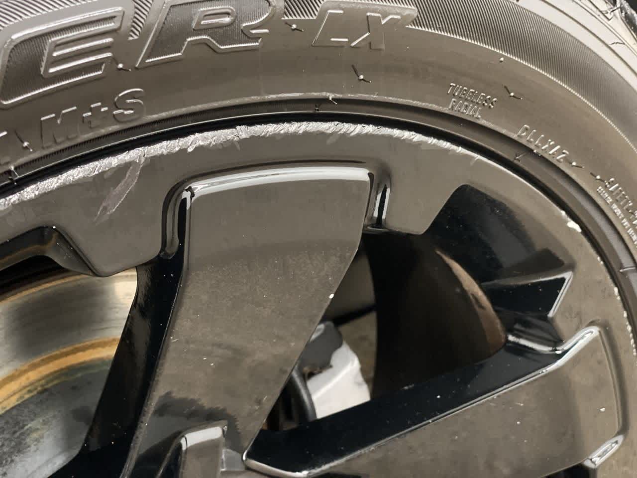 Thumbnail: 2018 GMC Yukon - 36