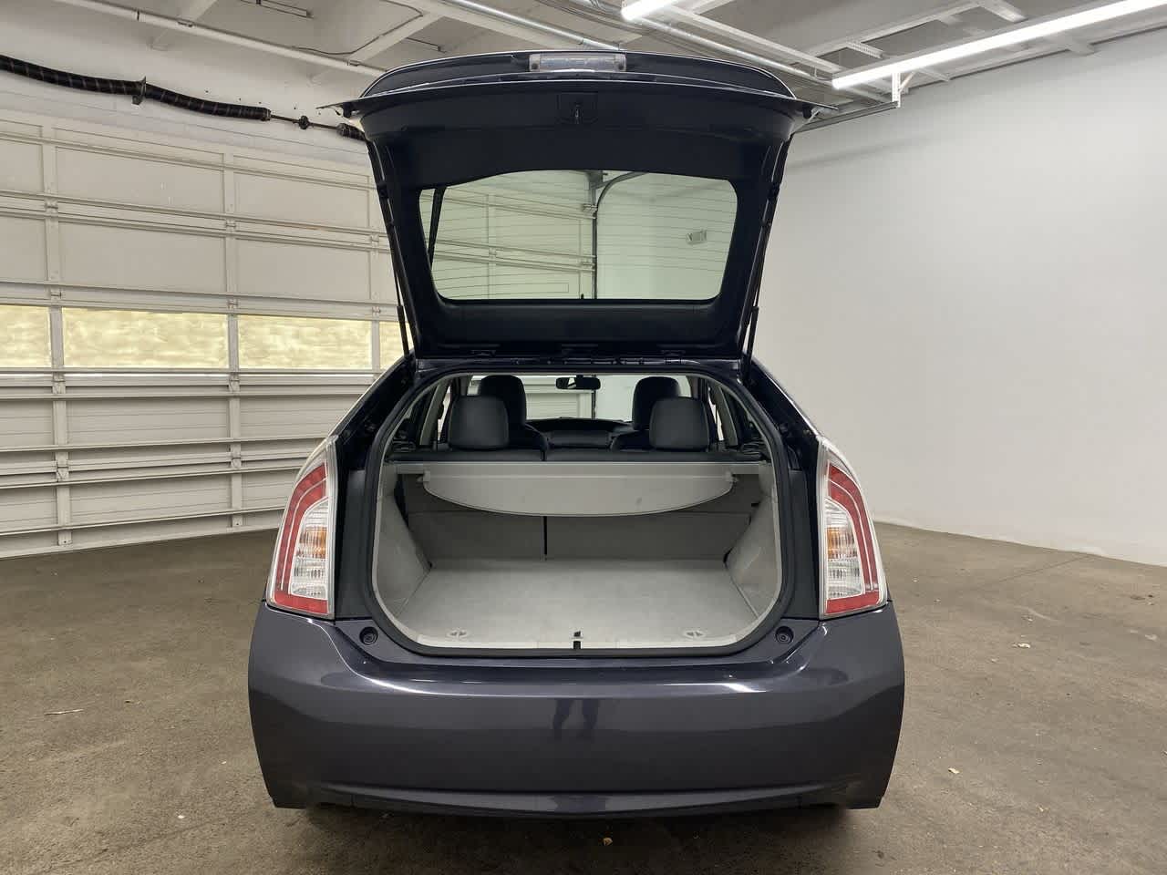 Thumbnail: 2013 Toyota Prius - 29
