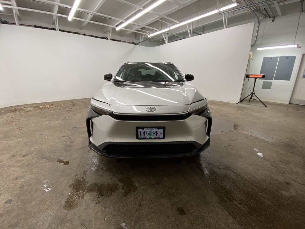 Thumbnail: 2024 Toyota bZ4X - 9