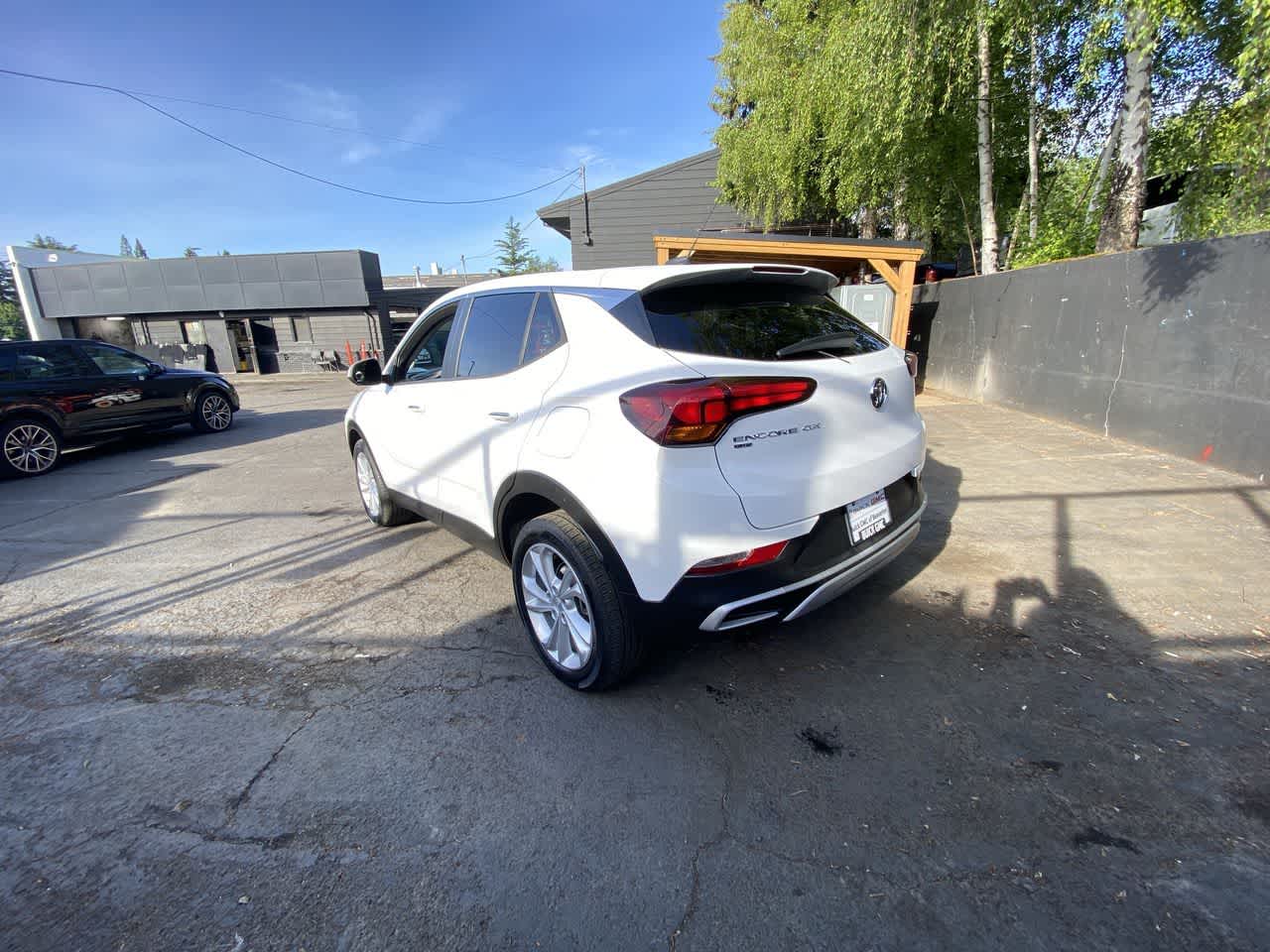 Thumbnail: 2020 Buick Encore GX - 4