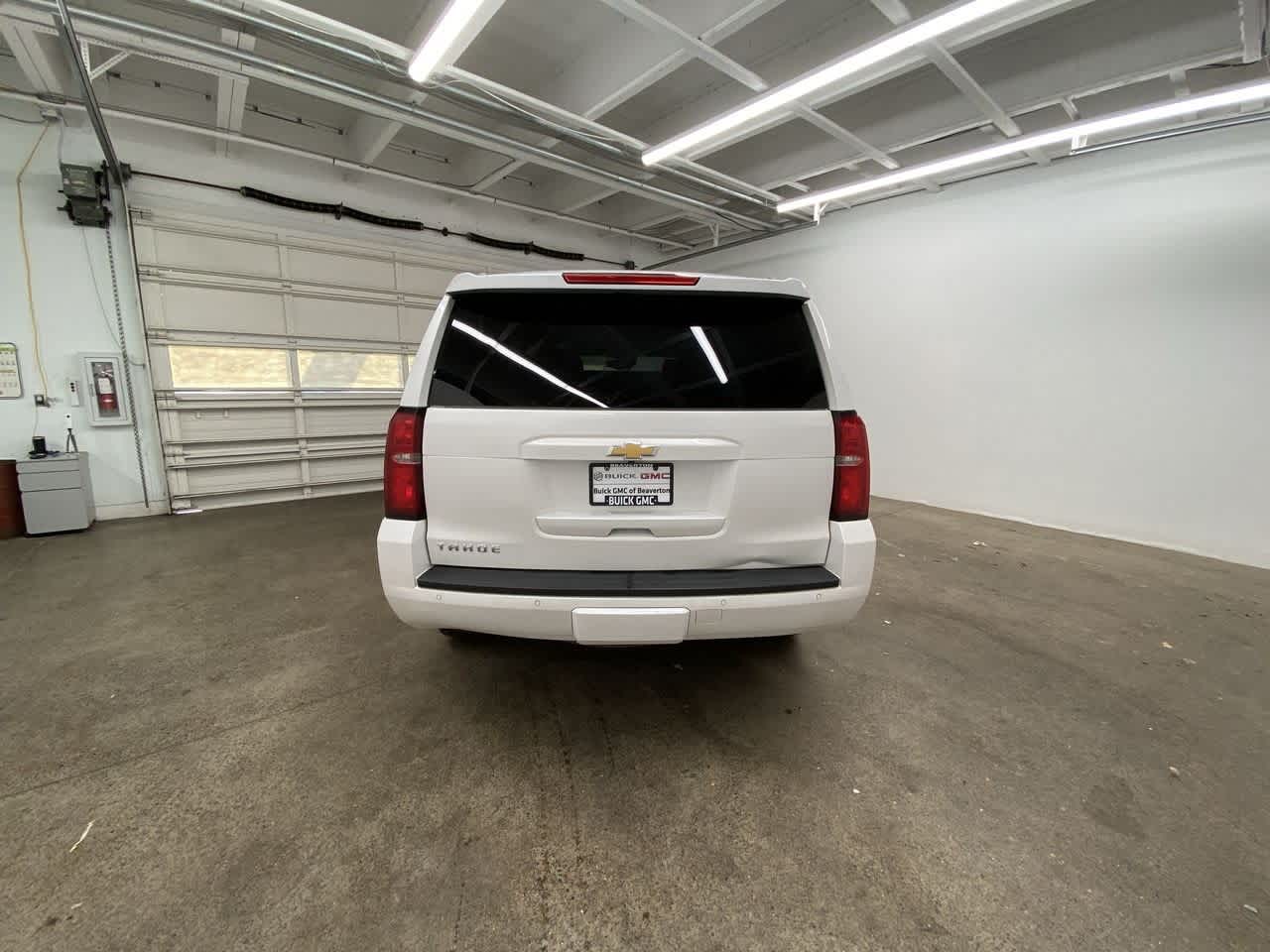 Thumbnail: 2017 Chevrolet Tahoe - 5