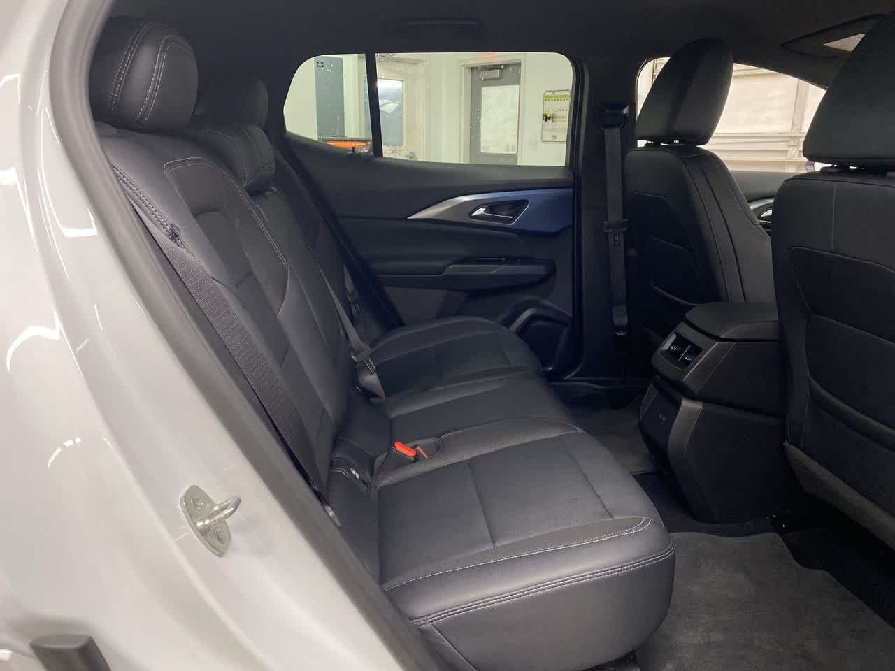 Thumbnail: 2025 Chevrolet Equinox - 17