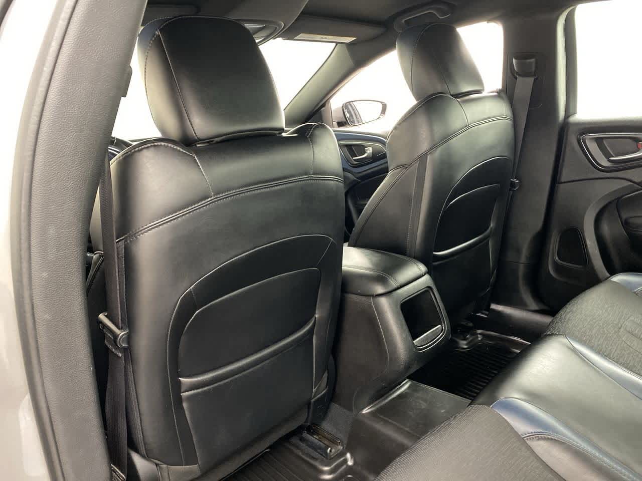 Thumbnail: 2015 Chrysler 200 - 16