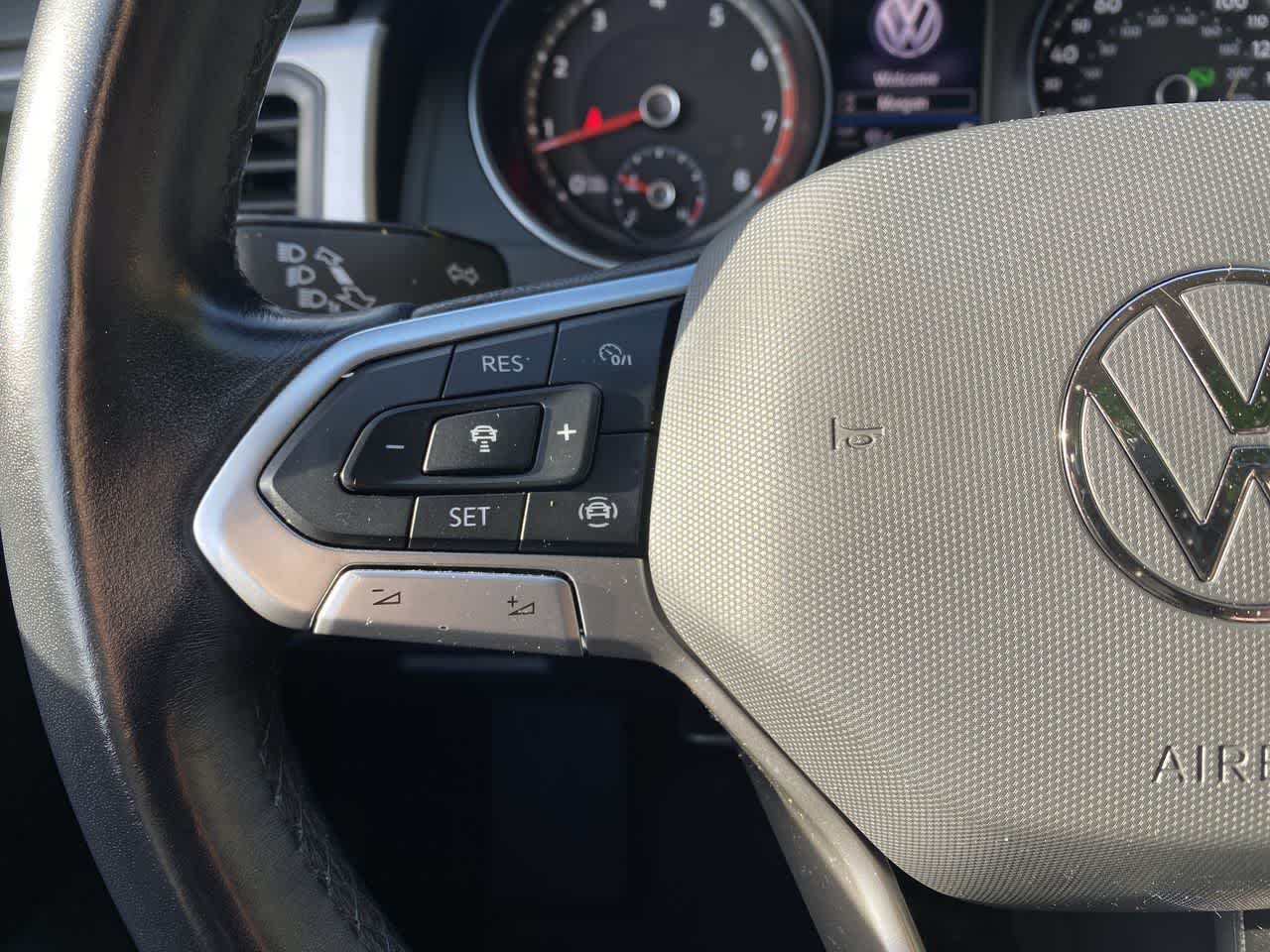 Thumbnail: 2021 Volkswagen Atlas - 21