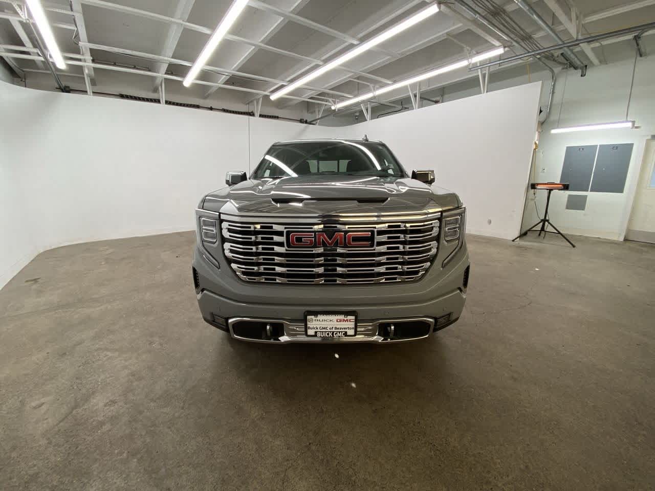 Thumbnail: 2025 GMC Sierra 1500 - 9