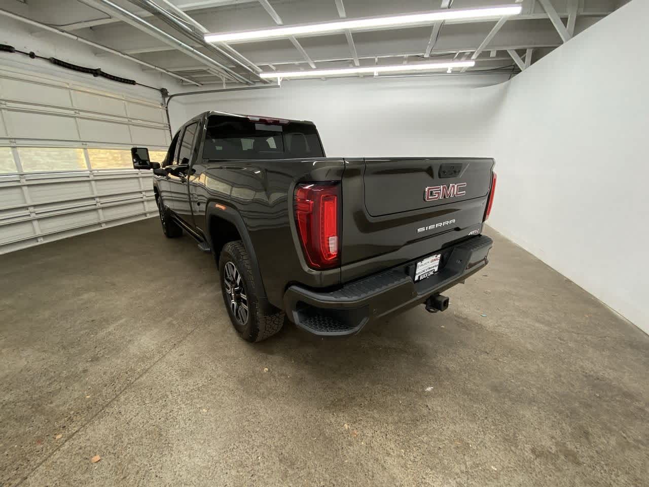 Thumbnail: 2022 GMC Sierra 2500 - 4