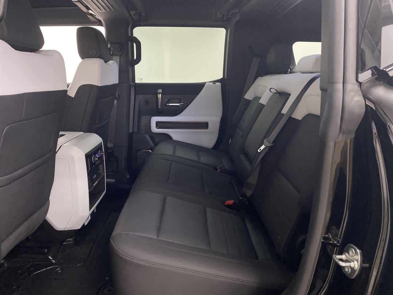 Thumbnail: 2024 GMC Hummer EV - 17