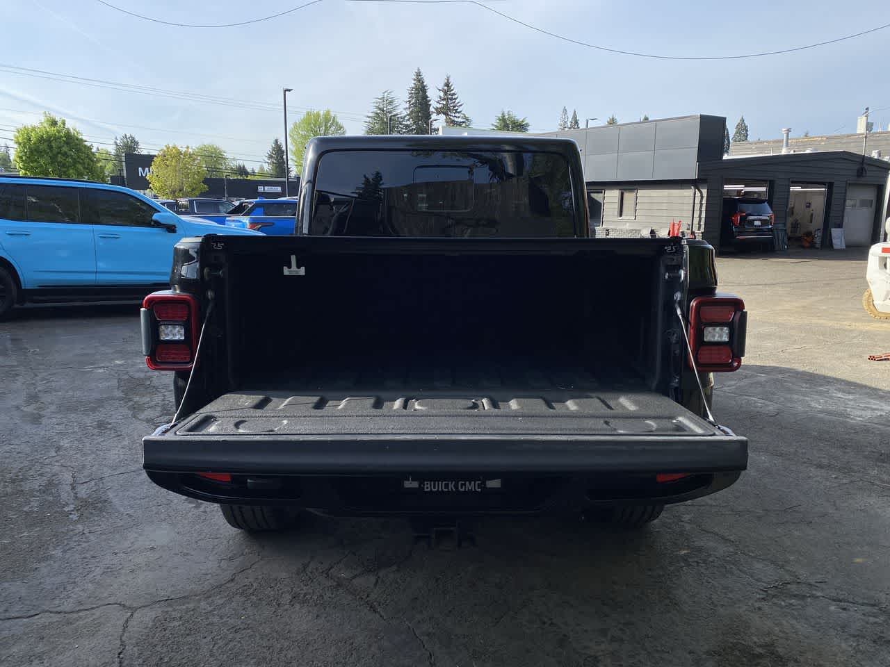 Thumbnail: 2021 Jeep Gladiator - 28