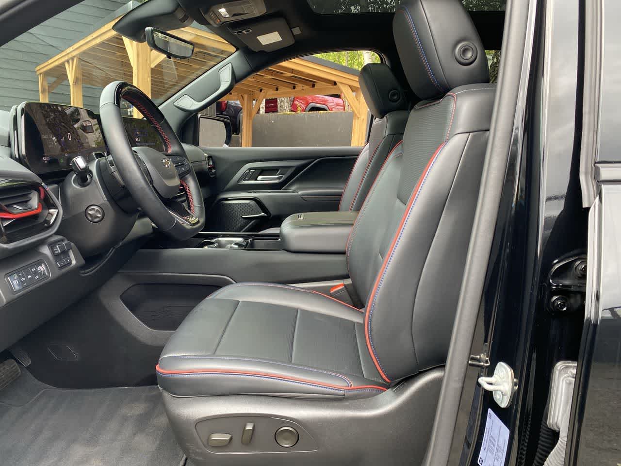 Thumbnail: 2024 Chevrolet Silverado EV - 13