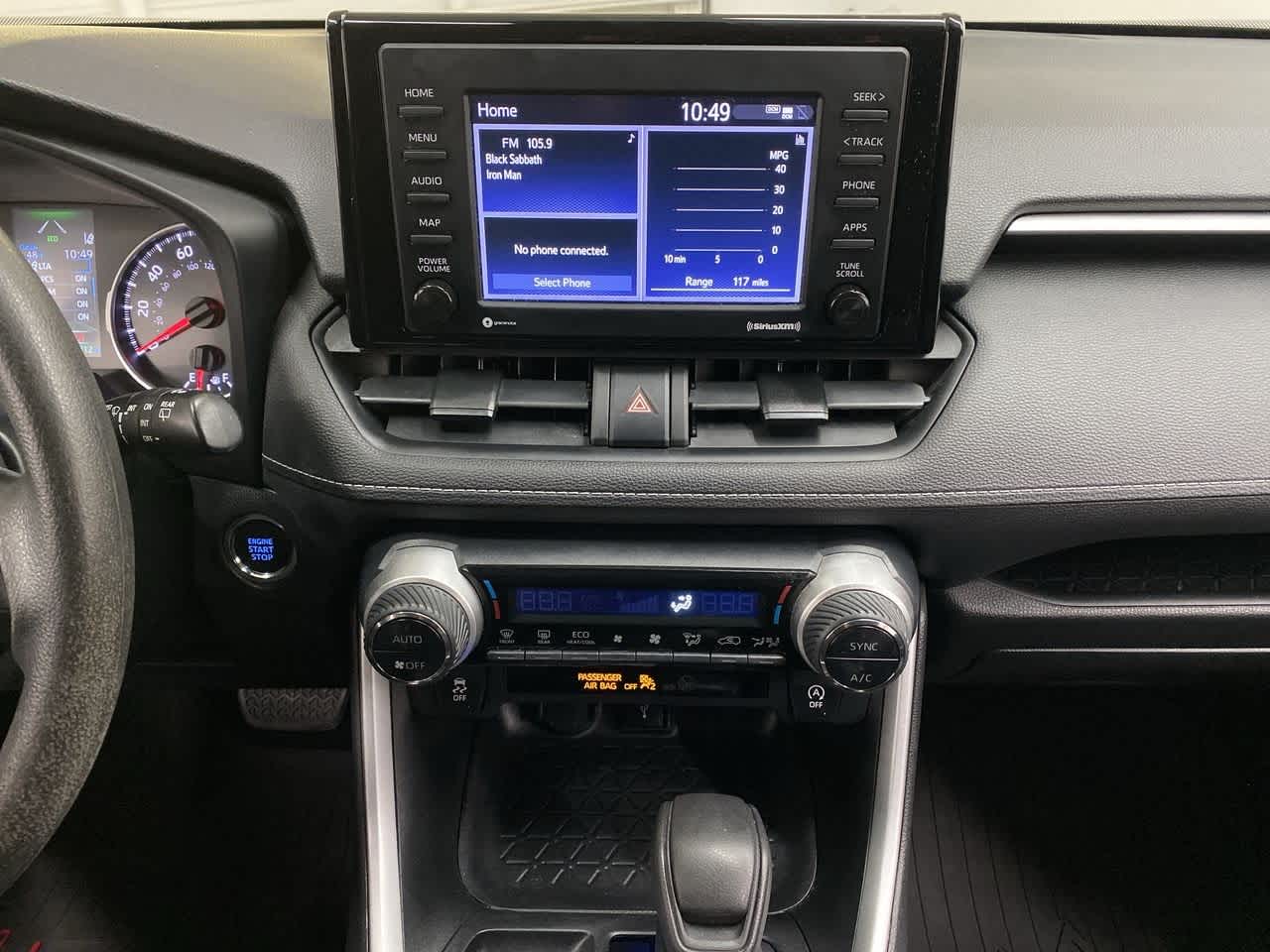 Thumbnail: 2021 Toyota RAV4 - 25