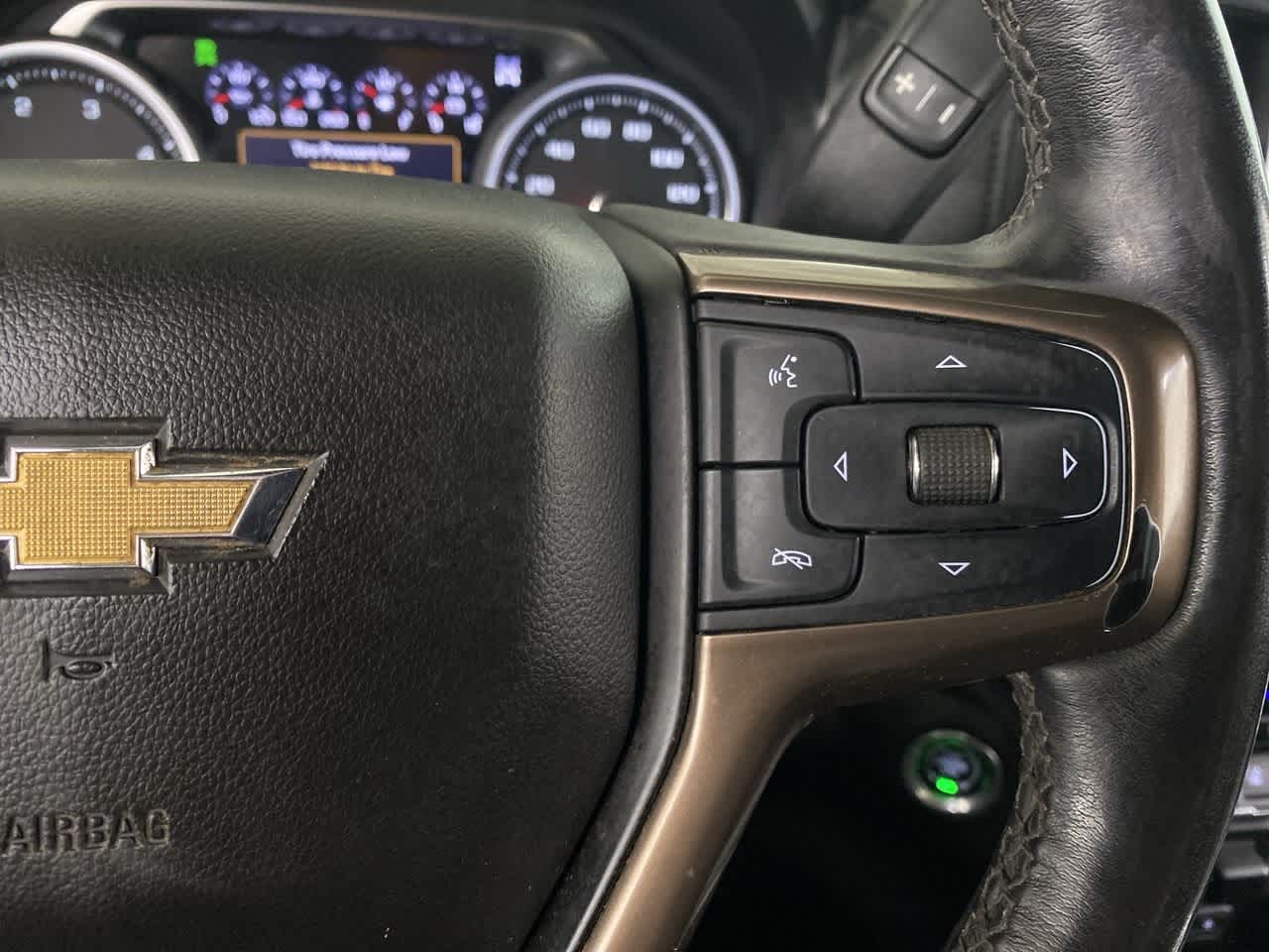 Thumbnail: 2020 Chevrolet Silverado 3500 - 23