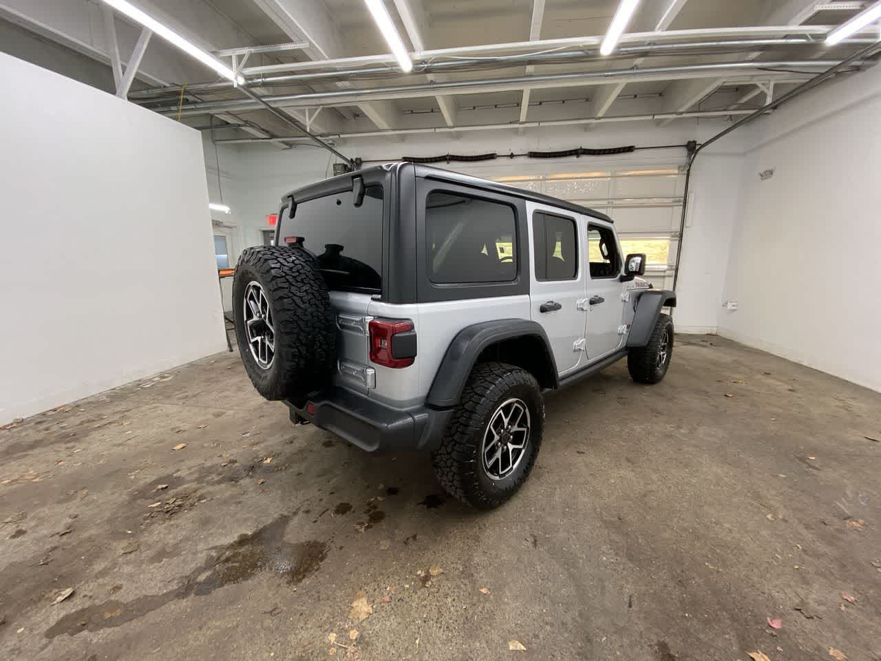 Thumbnail: 2024 Jeep Wrangler - 6