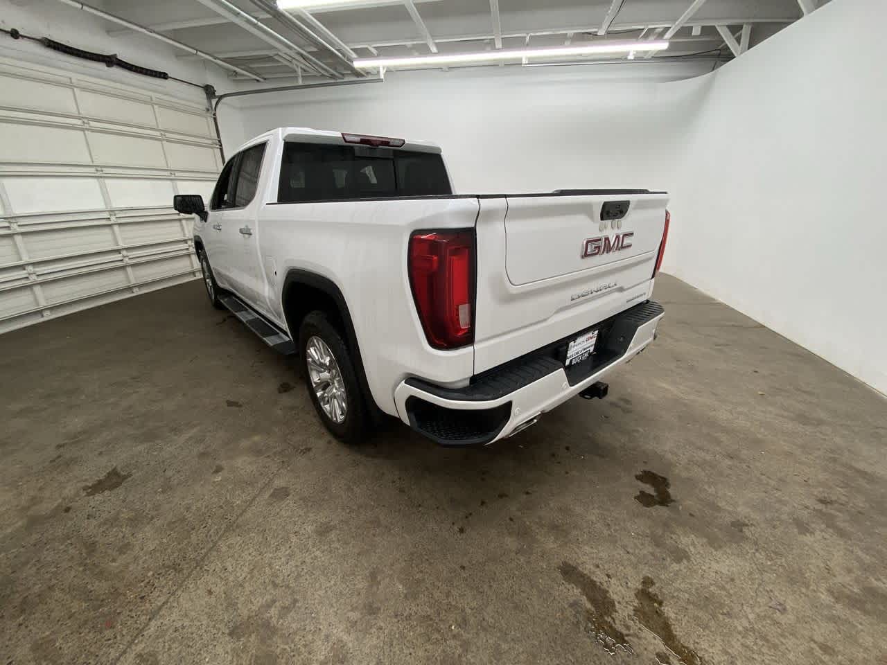 Thumbnail: 2023 GMC Sierra 1500 - 4