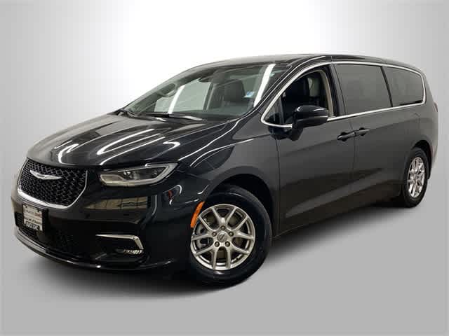2023 Chrysler Pacifica Touring L -
                  Portland, OR