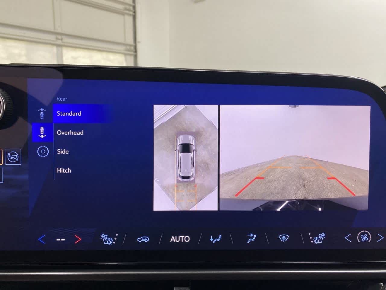 Thumbnail: 2024 Chevrolet Equinox - 26