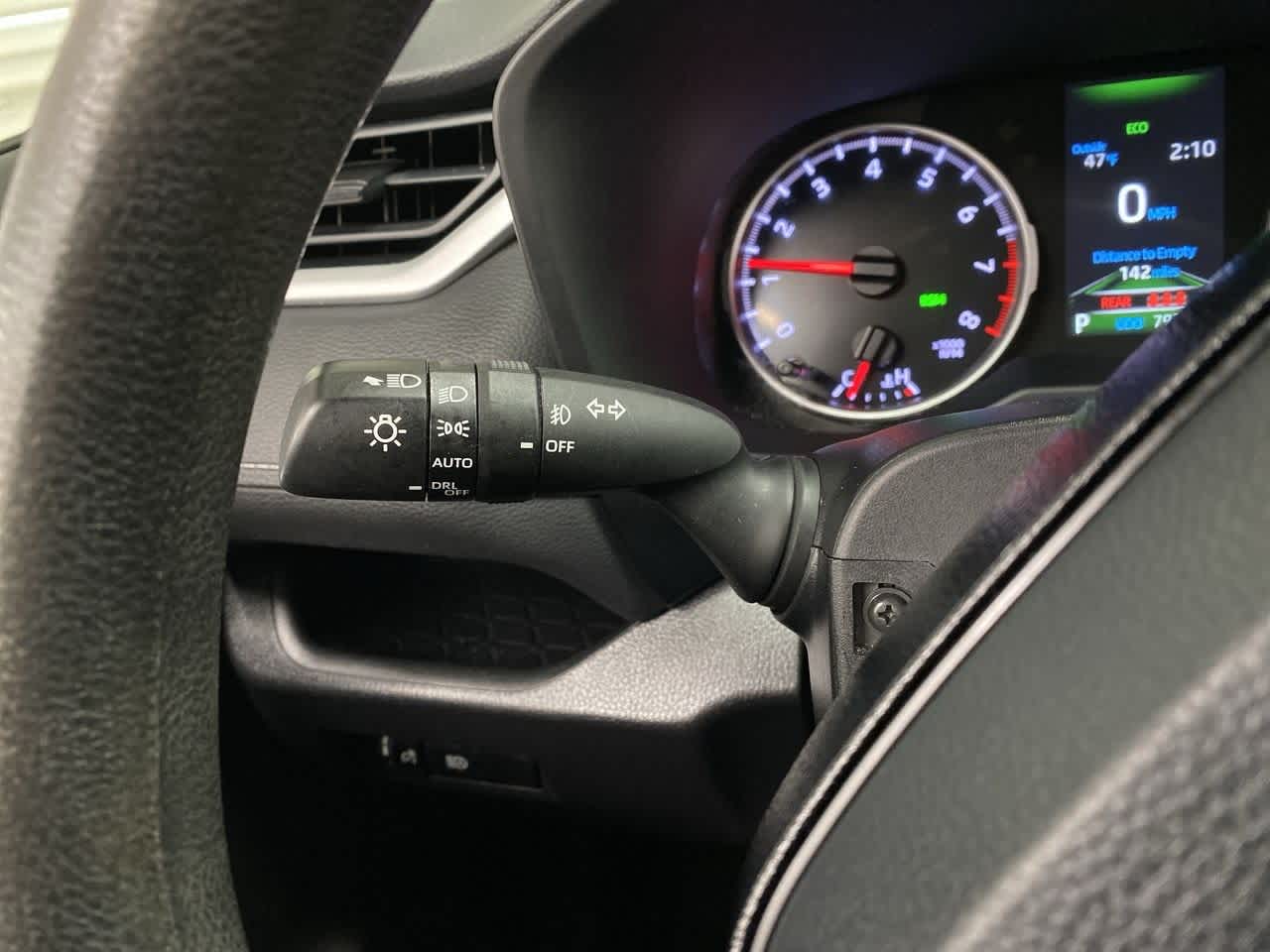 Thumbnail: 2021 Toyota RAV4 - 24