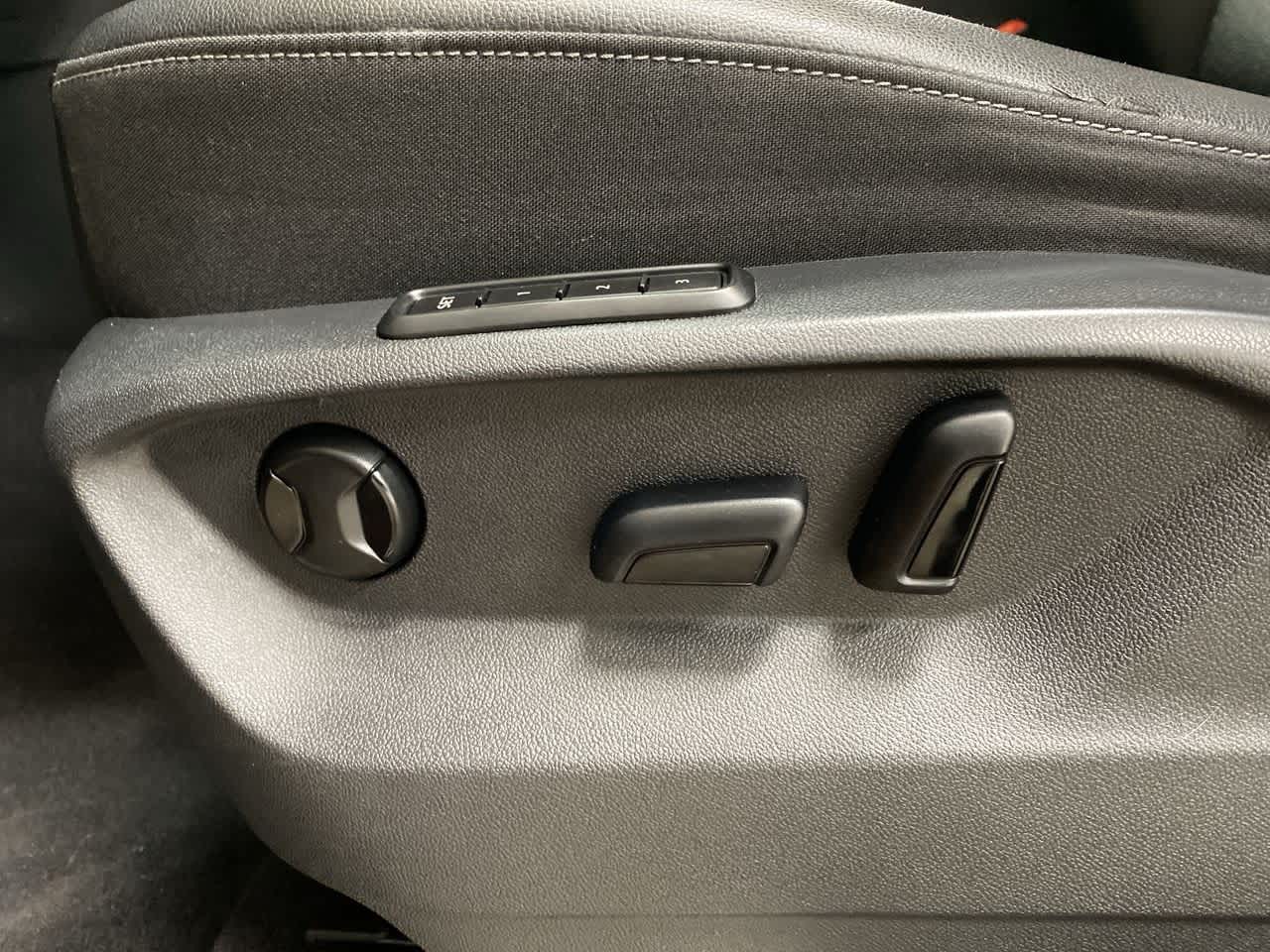 Thumbnail: 2019 Volkswagen Atlas - 15