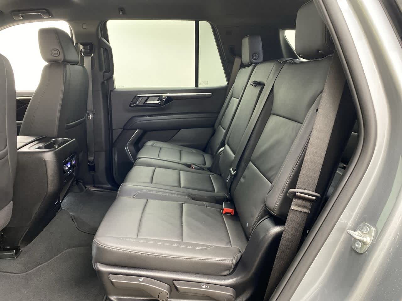 Thumbnail: 2025 Chevrolet Tahoe - 18