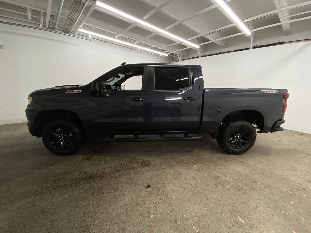 Thumbnail: 2023 Chevrolet Silverado 1500 - 3