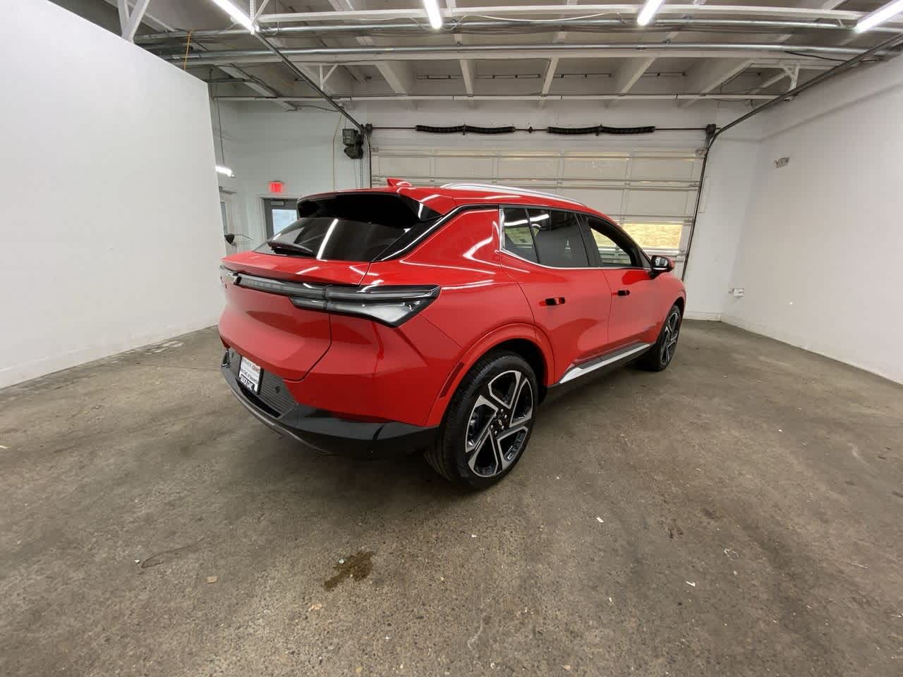 Thumbnail: 2024 Chevrolet Equinox - 6